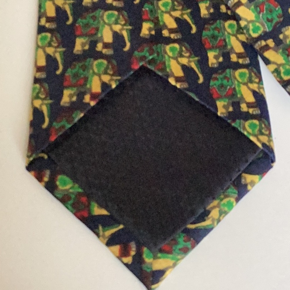 RASi Pure Silk Elephant Patterned Tie - Picture 5 of 7